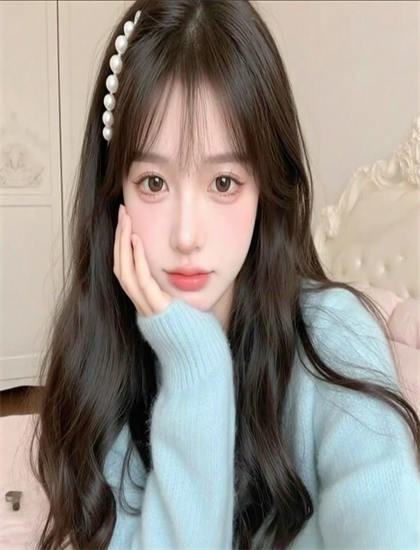 《超人：挣脱束缚》不同导演版本比较：艺术风格差异分析